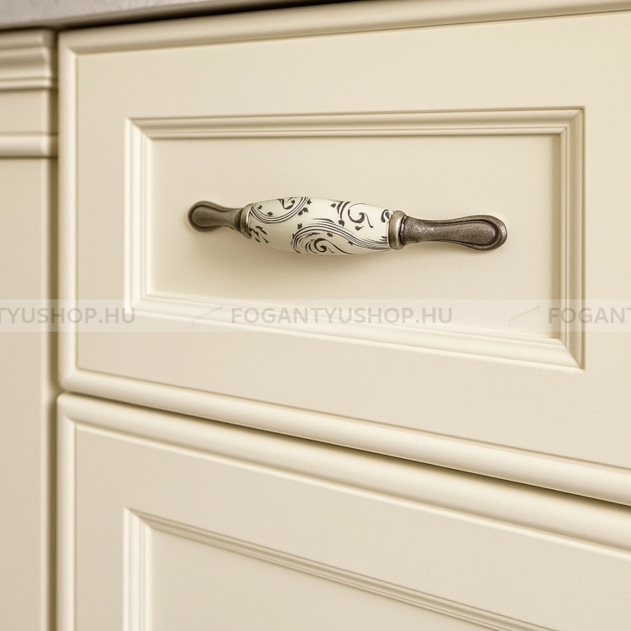 GIUSTI Bútorfogantyú - 96 M8000G8E8G - furattáv 96 mm - Antik ezüst  - Zamak fém ötvözet, Porcelán - Porcelánnal kombinált antikolt fém bútorfogantyú
