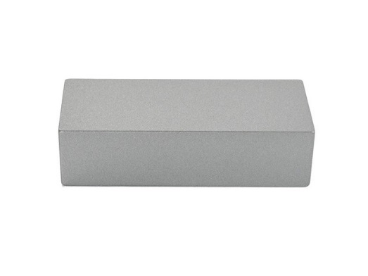 RUJZ DESIGN Fogantyú - 64 510.34 - furattáv 64 mm - Ezüst inox (szálcsiszolt) SNiL - Zamak fém ötvözet - Egy méretben gyártott fém bútorfogantyú