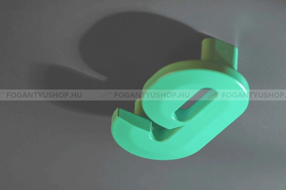RUJZ DESIGN Fogantyú - Gyerek szám 9 számjegy 64 600.09 zelena barby - furattáv 64 mm - Barbi zöld zelena barby - Műanyag - Színes gyerekbútor fogantyú