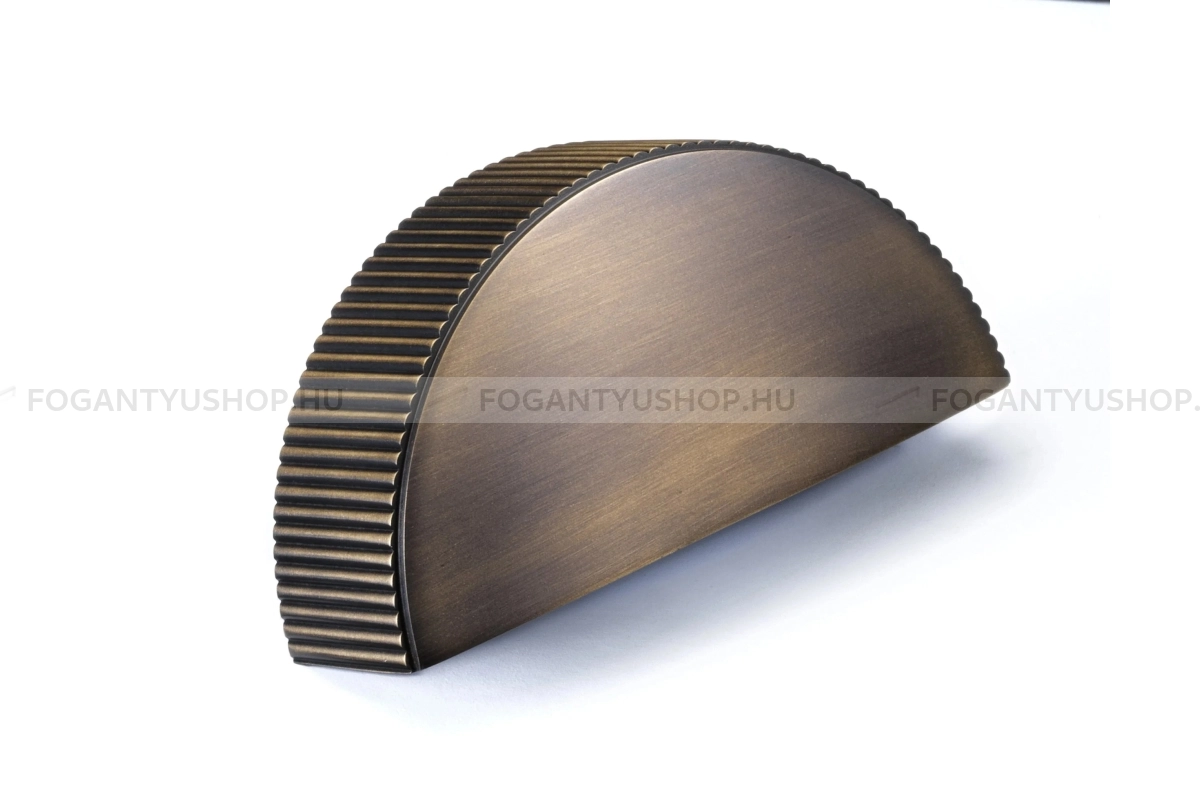 CROFTS & ASSINDER Fogantyú - Stirling - furattáv 64 mm - szatén nikkel - Réz - Prémium kagyló fogantyúk