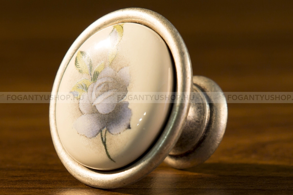 GIUSTI Gomb fogantyú - P07011315 - 1 furatos - Antik ezüst  - Zamak fém ötvözet, Porcelán - Porcelán, porcelánnal kombinált antikolt fém gombfogantyú
