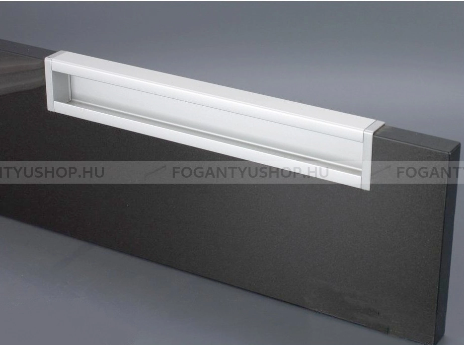 RUJZ DESIGN Bútor fogantyú - 455.18 - Alumínium MCrE - Alumínium - Bútorajtó élébe marható, süllyeszthető fém fogantyú