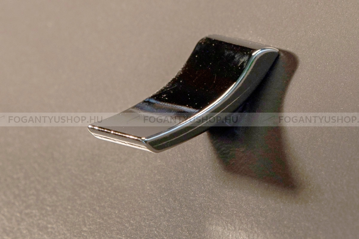 RUJZ DESIGN Gombfogantyú - 804.15 - 1 furatos - Fényes króm Cr - Zamak fém ötvözet - Fém gombfogantyú, bútorgomb (szögletes, kerek)